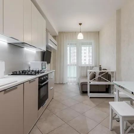 Magic On Shevchenka Str *