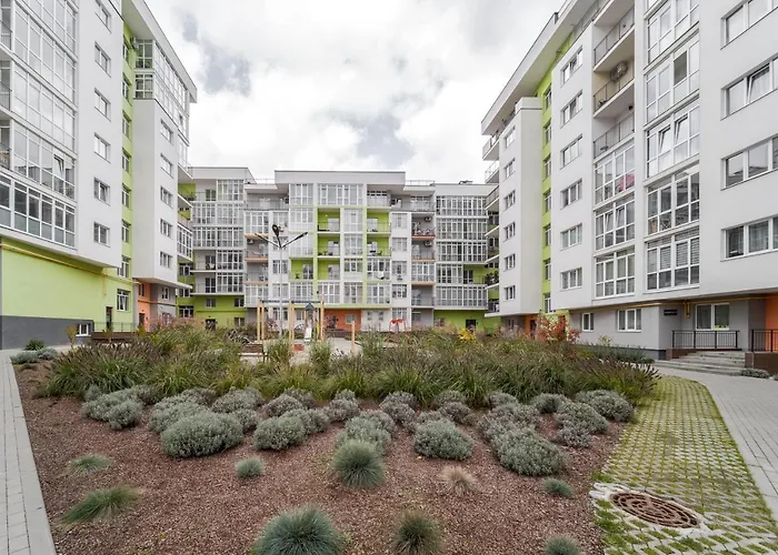 Magic On Shevchenka Str *